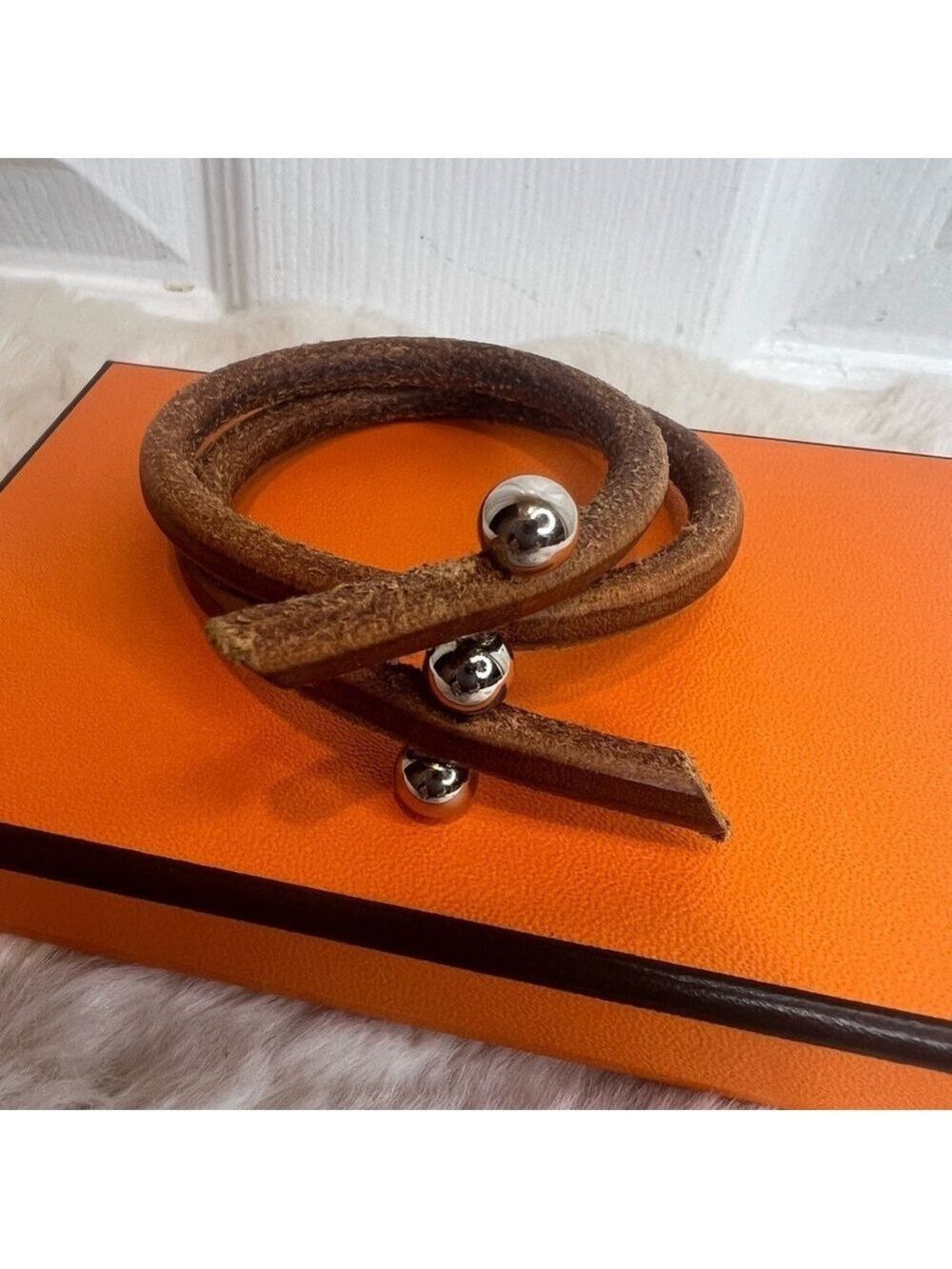 HERMES LEATHER BANGLE UNISEX BRACELET WITH BOX - Picture 3 of 15